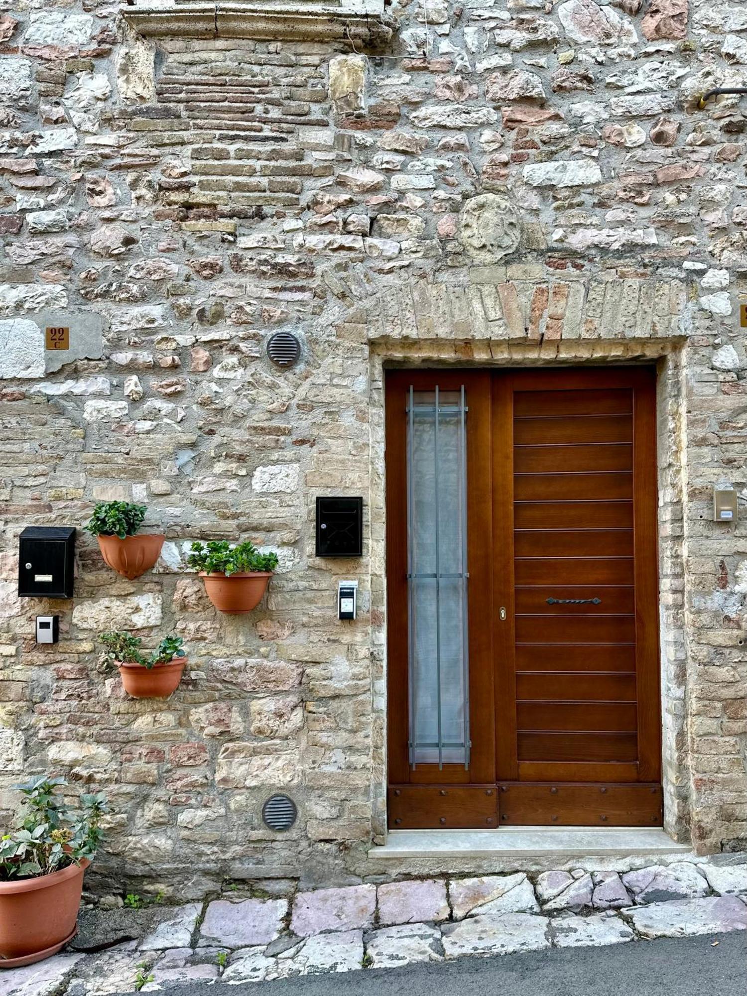 Apartamento La Perla Di Tamara-Assisi Blu Exterior foto